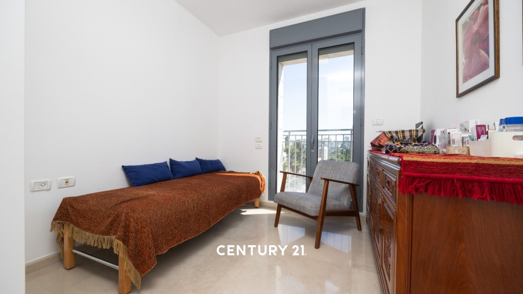 2f5e53c7bf_71e95253bb_496d802dbb_71db3191bb_4ee12ea5c8_87510d2d16_bedroom2nd-2.jpg