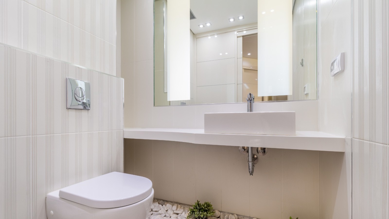 345abcb46e_794f18cdb1_bathroom2nd-2.jpg