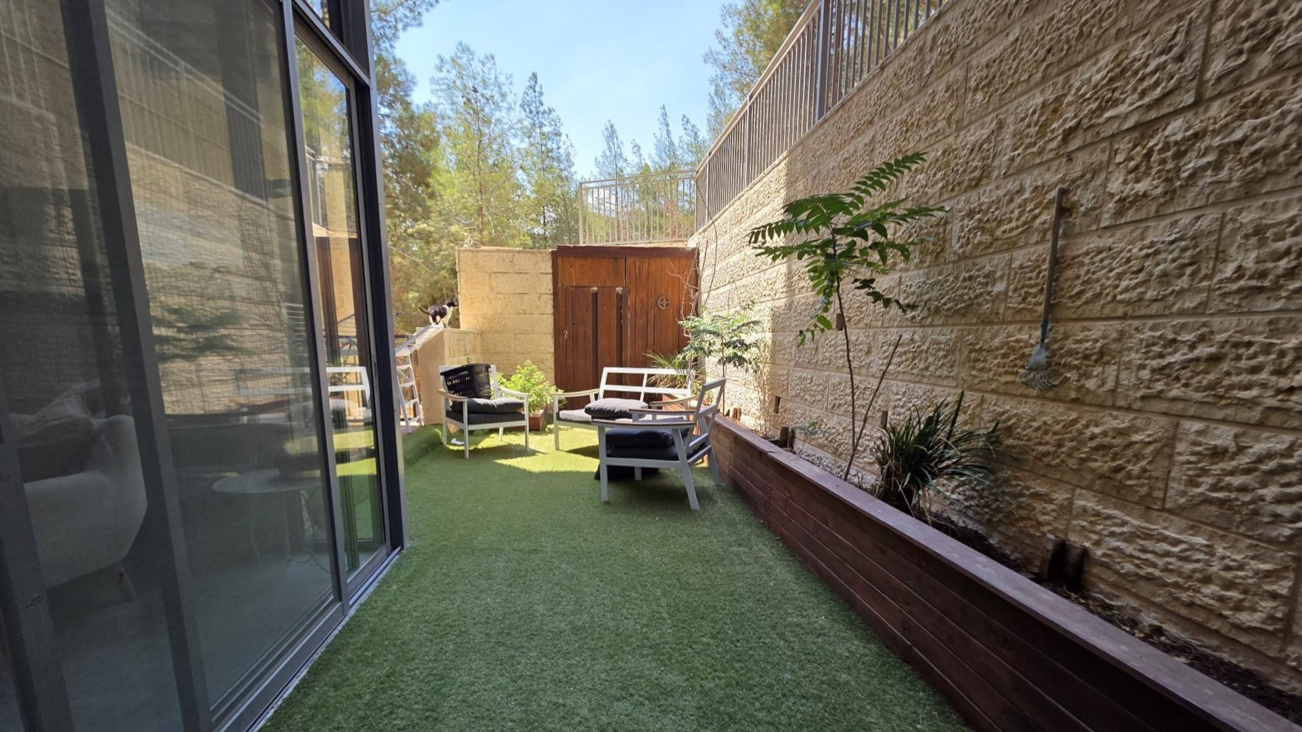 b63839a744_1bd6f809e6_garden.jpg