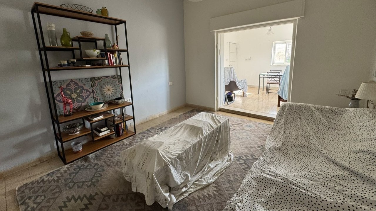 6b4a86fd4d_ed2730c960_living2nd-4.jpg